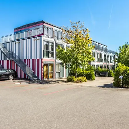 Sorgenfrei Inkl. Netflix Und Briefkasten Apartment